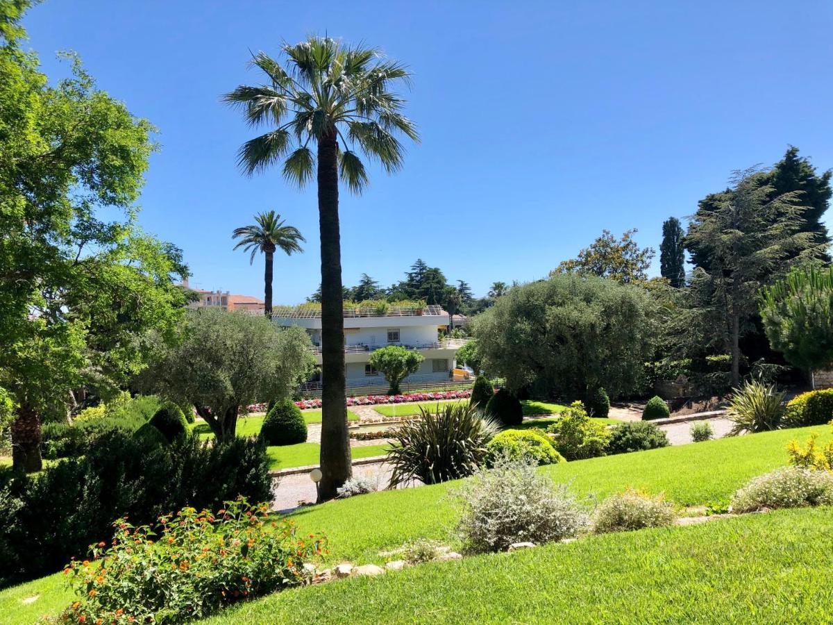 Appartement Studio Terrasse - Piscine- Tennis