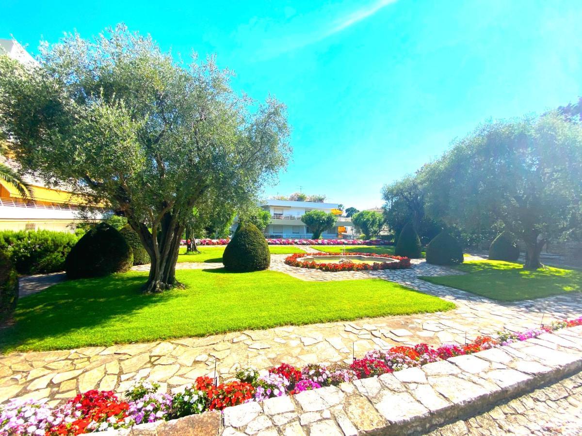 Studio Terrasse - Piscine- Tennis Appartement *